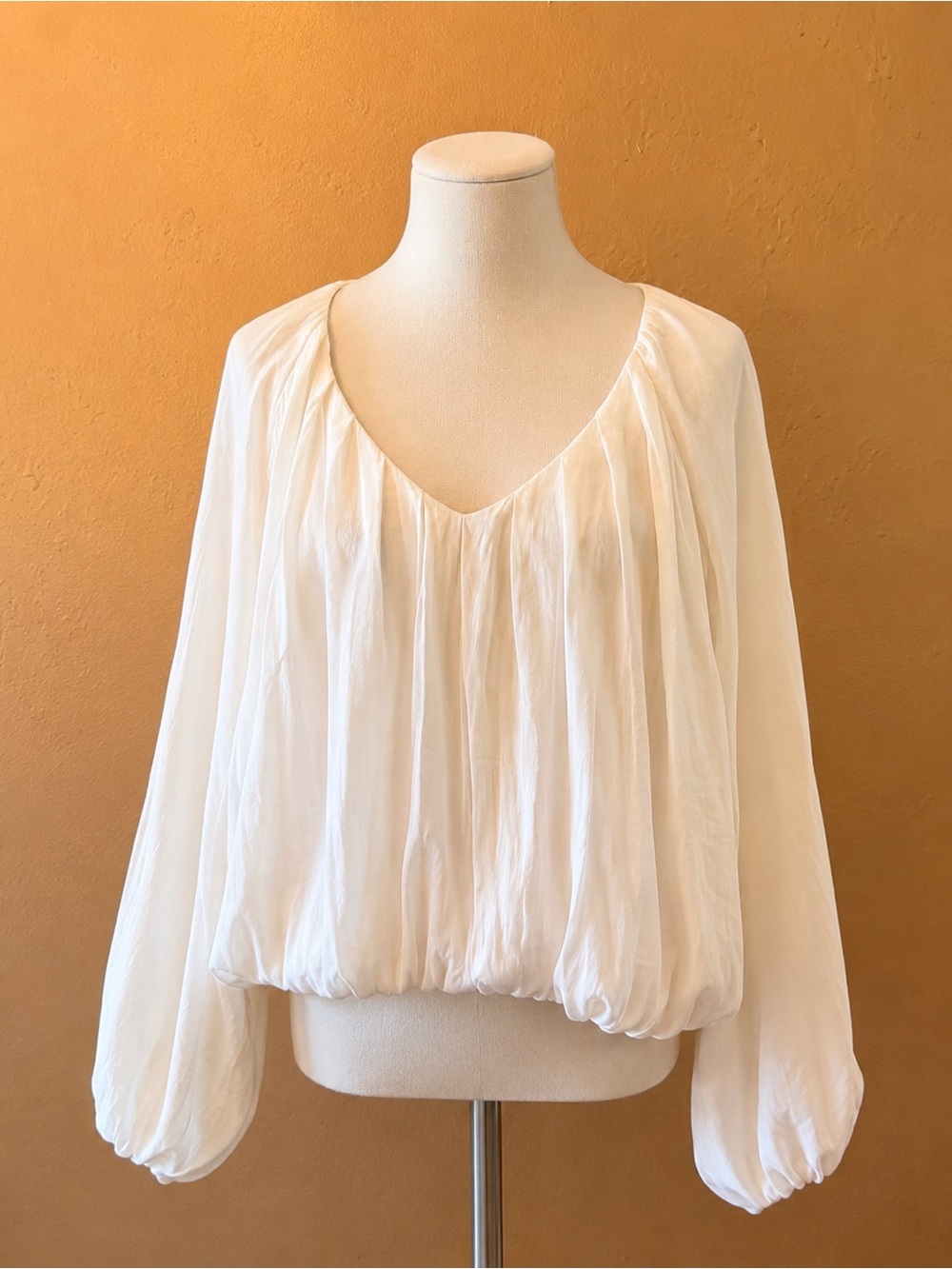 Vestique | White Long Sleeve Peasant Blouse | Boho Balloon Sleeve Top